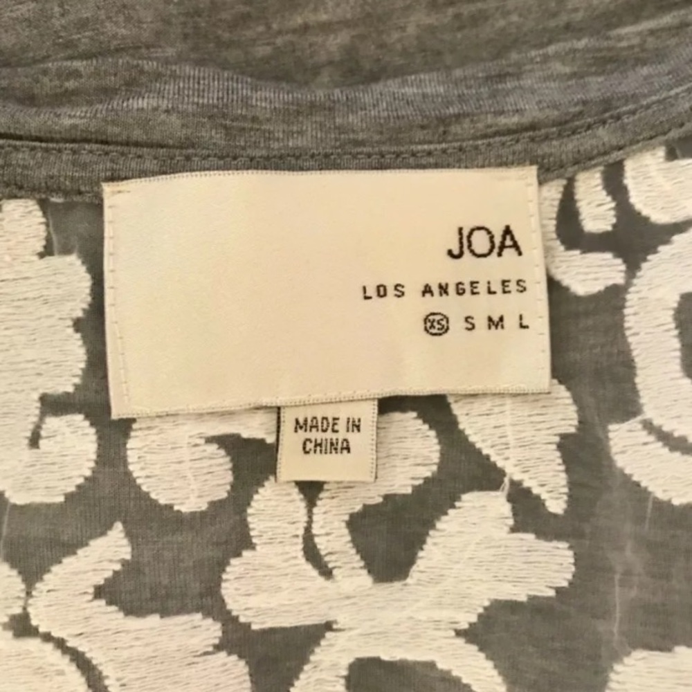 JOA Textured Lace Back Tee - Picture 3 of 5